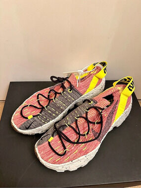 Nike Space Hippie 04 Lemon Venom / Light Arctic Pink Athletic Shoes NWT
